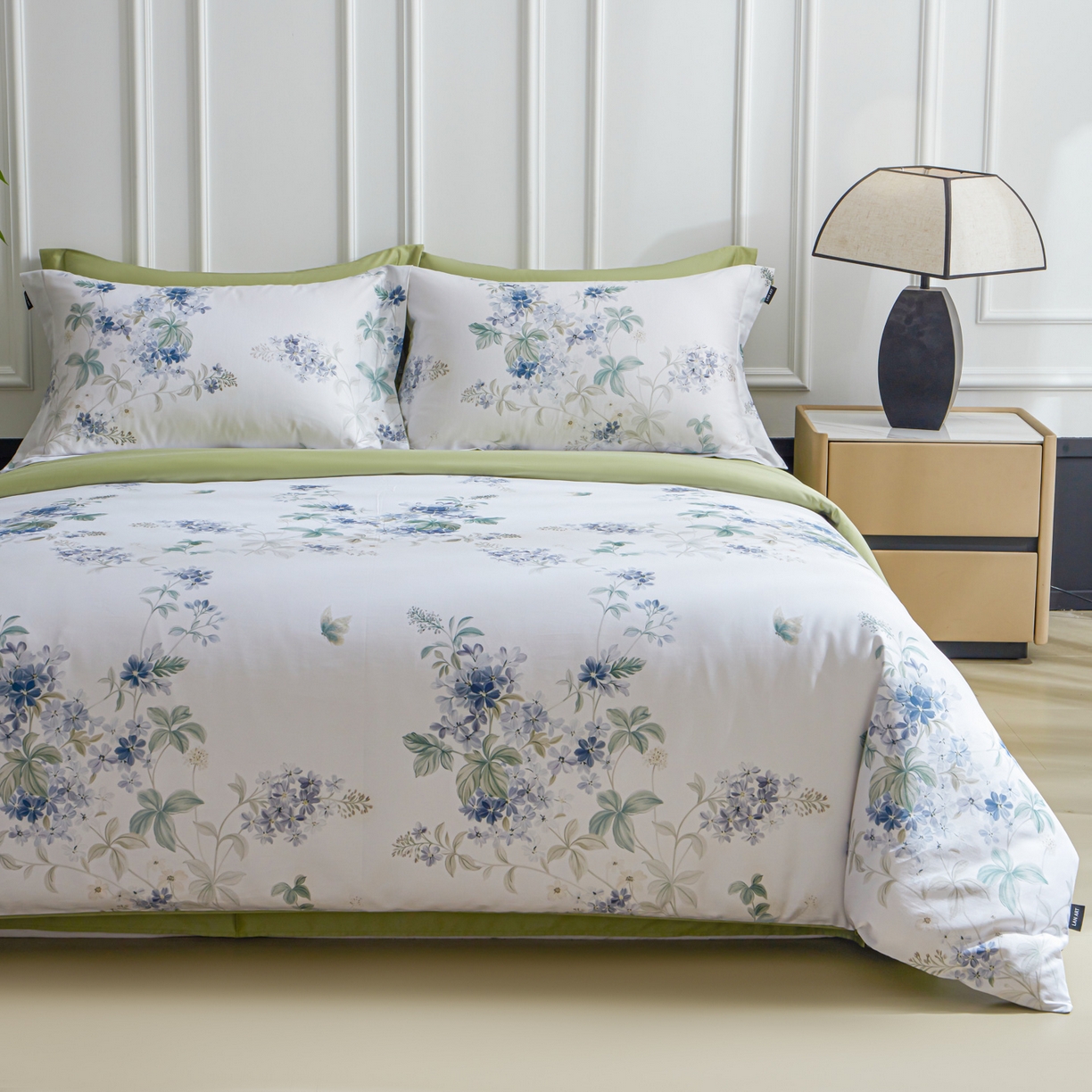 91家纺网 家纺一手货源 找家纺 洺兰家居 2025新款100支全棉新疆棉数码印花四件套长绒棉贴边床单床笠床上用品套件-专版（控价标准235加大255床笠245） 悦下花影-绿