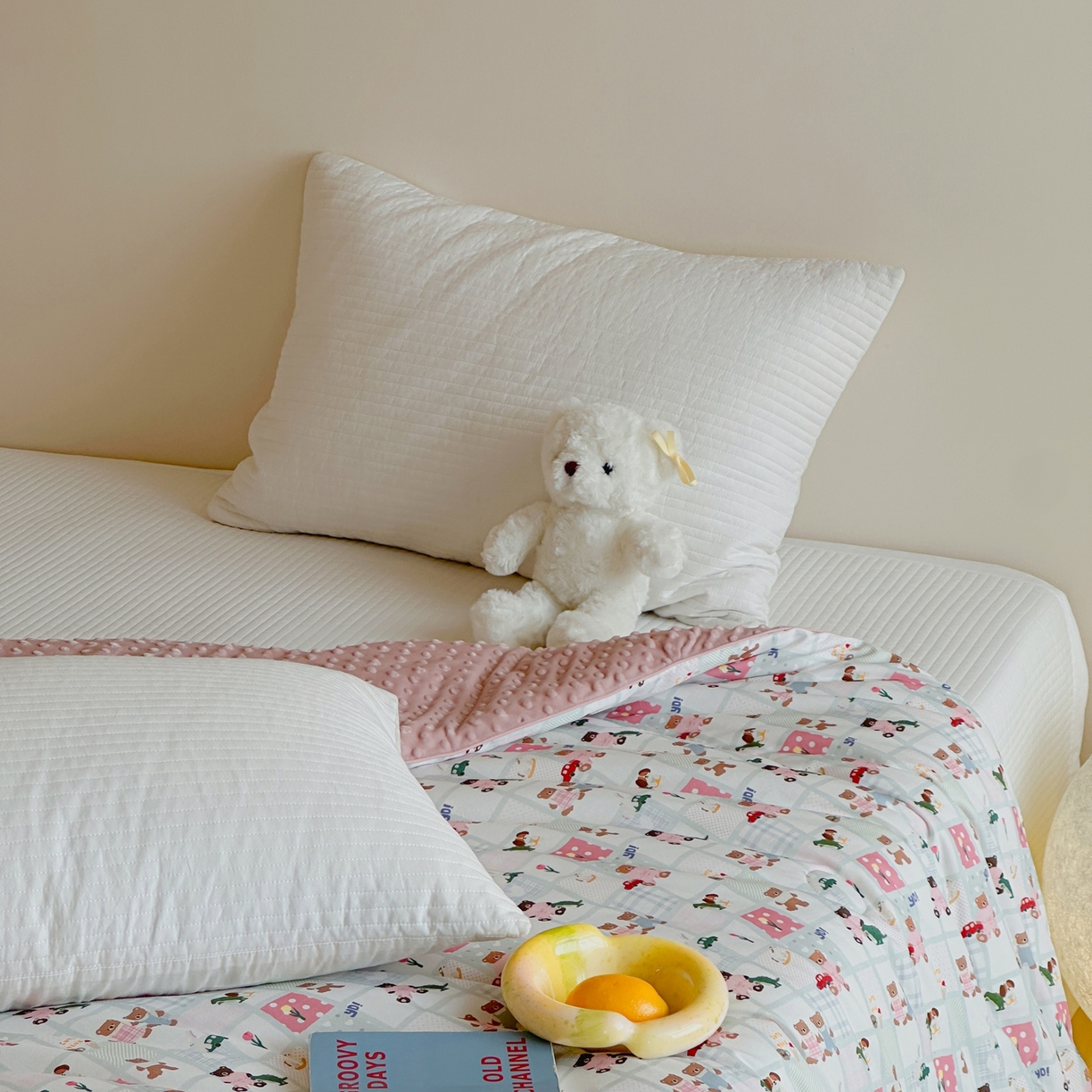 91家纺网 家纺一手货源 找家纺 月夏 2025新款全棉数码印花高克重豆豆被 熊熊乐园