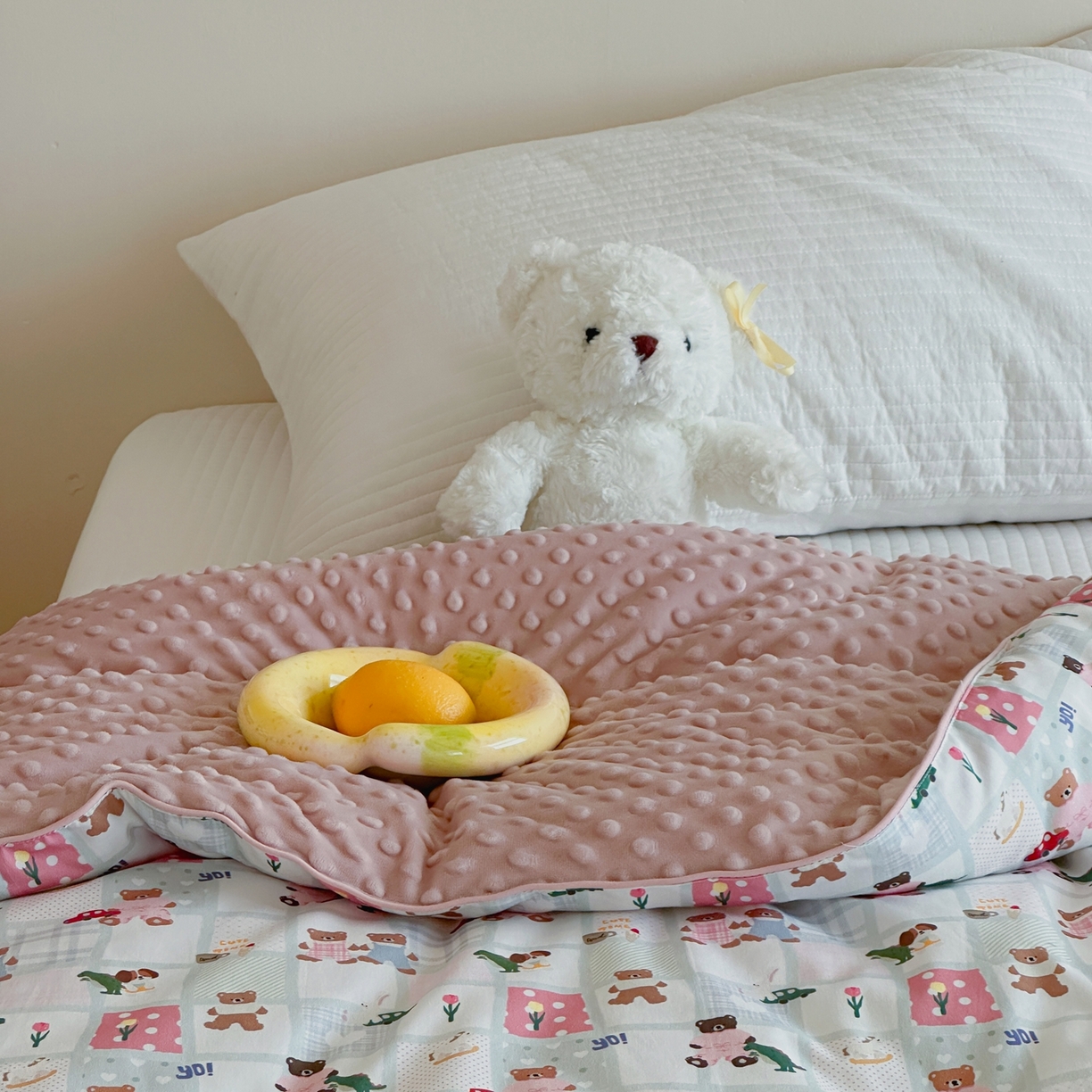 91家纺网 家纺一手货源 找家纺 月夏 2025新款全棉数码印花高克重豆豆被 熊熊乐园