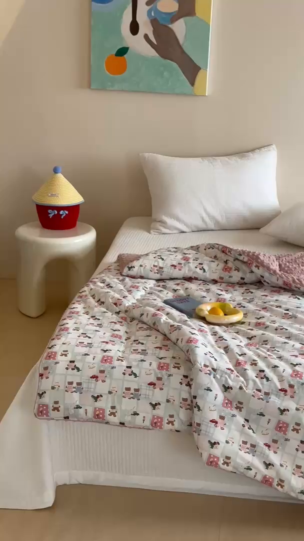 91家纺网 家纺一手货源 找家纺 月夏 2025新款全棉数码印花高克重豆豆被 熊熊乐园