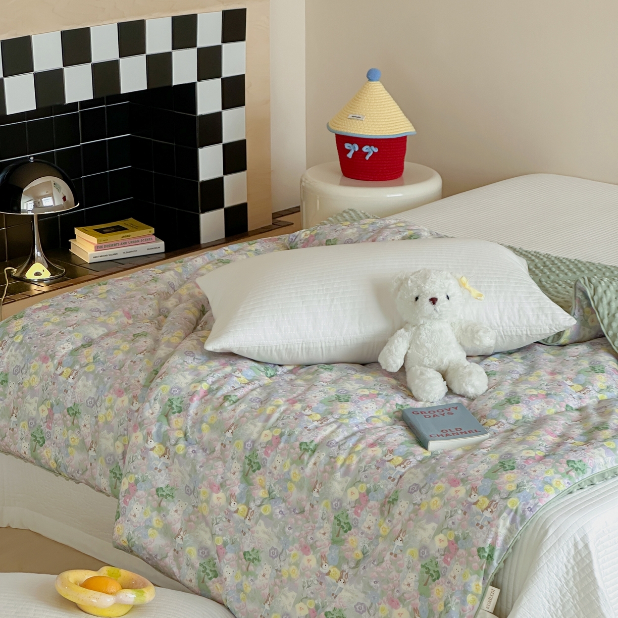 91家纺网 家纺一手货源 找家纺 月夏 2025新款全棉数码印花高克重豆豆被 油画小兔