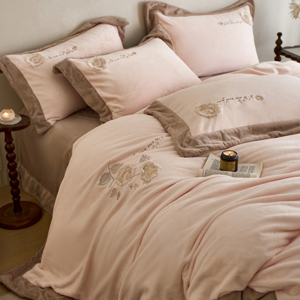 91家纺网 家纺一手货源 找家纺 （总）瑞雪家居 2025新款270g全消光牛奶绒四件套-甜心奶泡系列