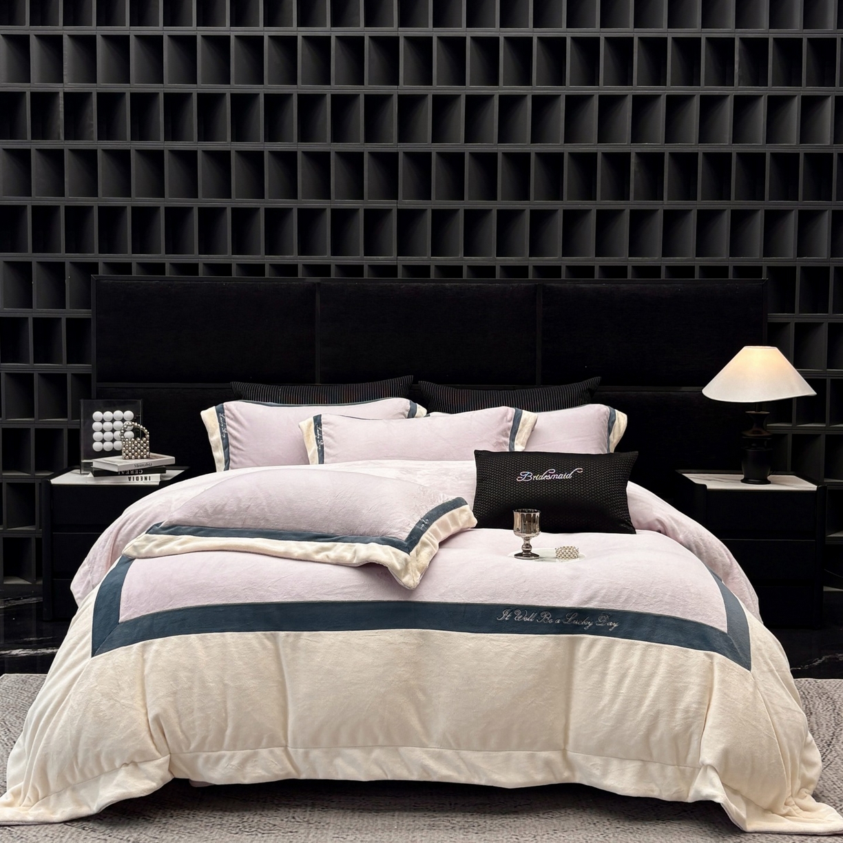 91家纺网 家纺一手货源 找家纺 （总）瑞雪家居 2025新款270g全消光牛奶绒四件套-雪芙莉系列