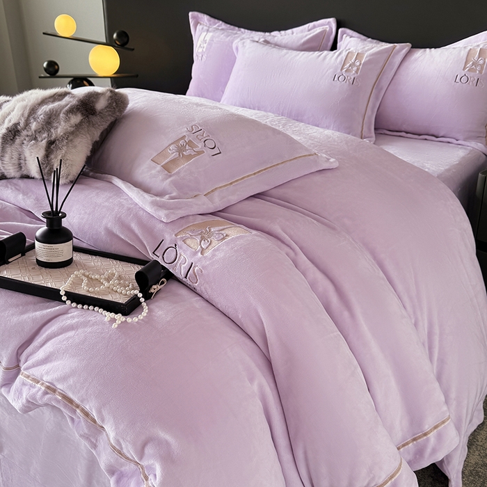 宅家居 2025新款秋冬轻奢小香风刺绣全消光A类高克重牛奶绒四件套-艾菲尔 艾菲尔-浅紫