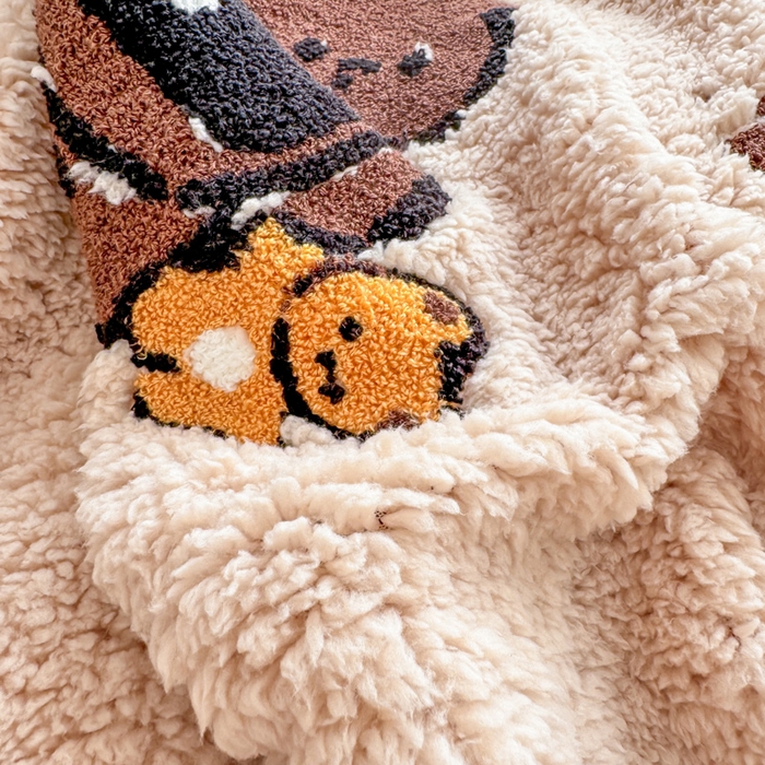 91家纺网 家纺一手货源 找家纺 懒猫家纺 2025新款羊羔绒毛巾绣四件套 熊先生