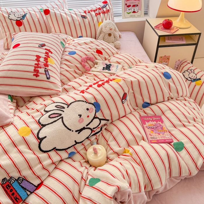 91家纺网 家纺一手货源 找家纺 （总）懒猫家纺 2025新款印花牛奶绒毛巾绣四件套