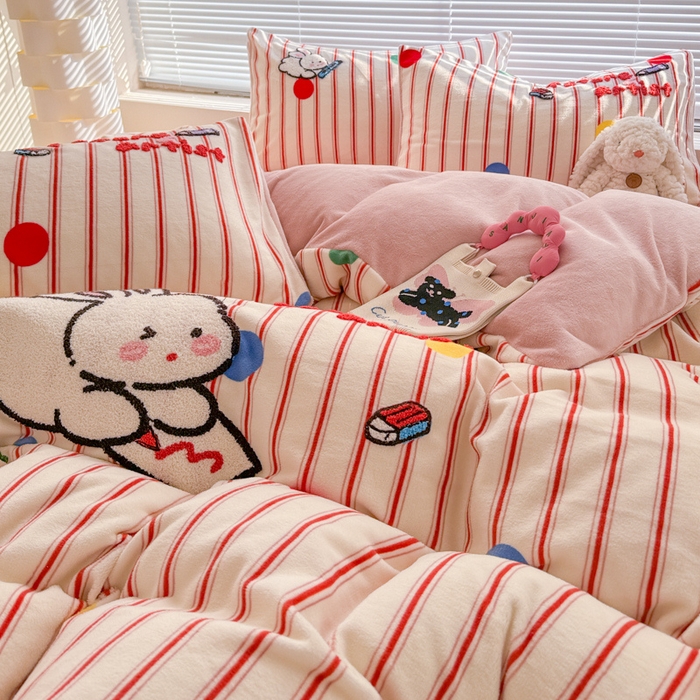 91家纺网 家纺一手货源 找家纺 （总）懒猫家纺 2025新款印花牛奶绒毛巾绣四件套