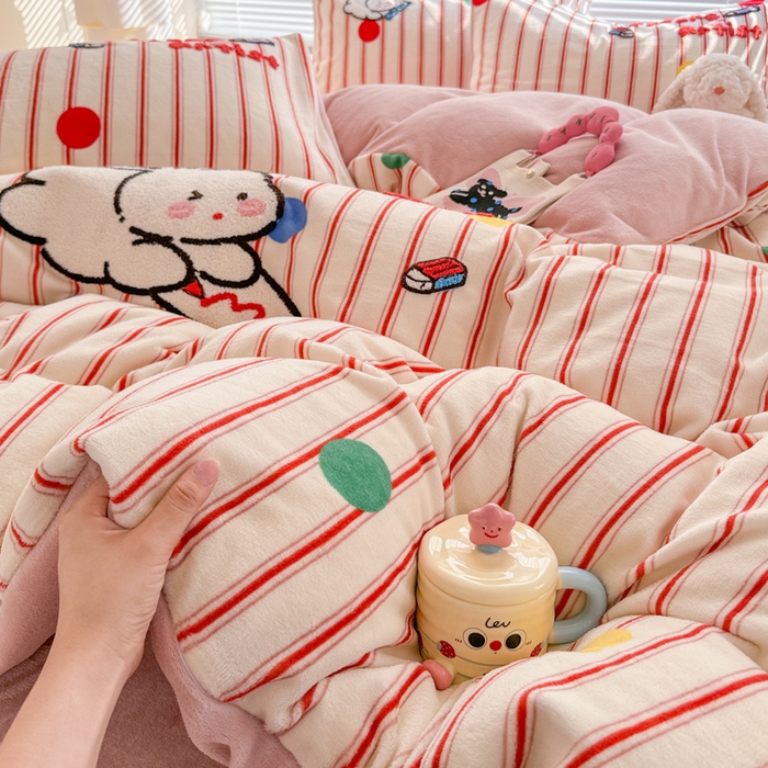 91家纺网 家纺一手货源 找家纺 （总）懒猫家纺 2025新款印花牛奶绒毛巾绣四件套