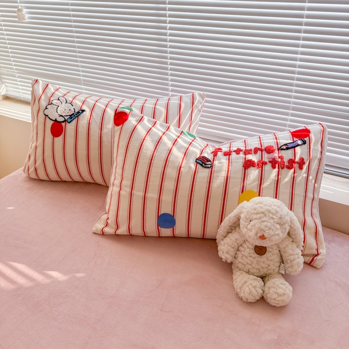 91家纺网 家纺一手货源 找家纺 （总）懒猫家纺 2025新款印花牛奶绒毛巾绣四件套