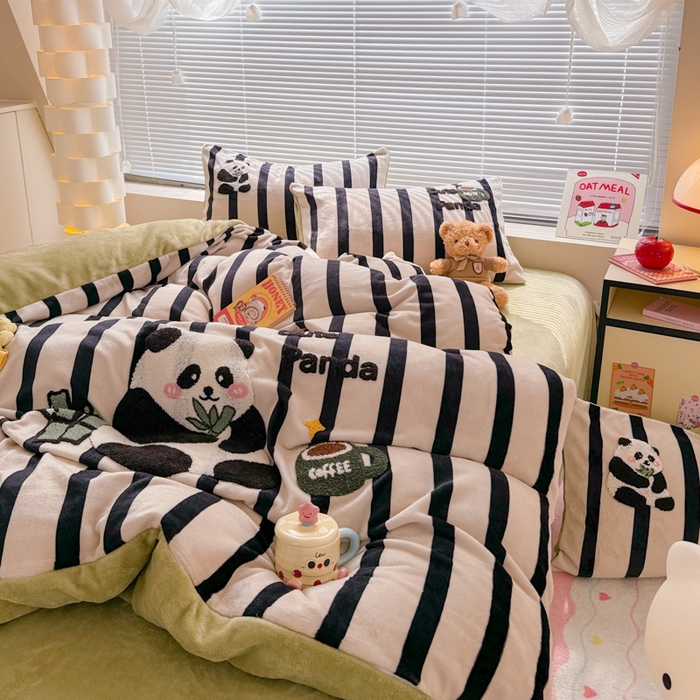 91家纺网 家纺一手货源 找家纺 懒猫家纺 2025新款印花牛奶绒毛巾绣四件套 咖啡熊猫