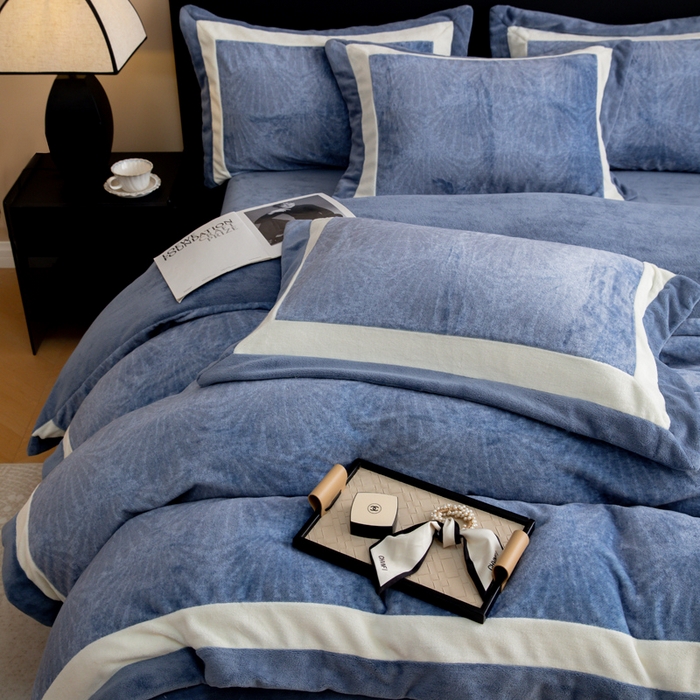 91家纺网 家纺一手货源 找家纺 （总）懒猫家纺 2025新款牛奶绒拼角印花轻奢风四件套