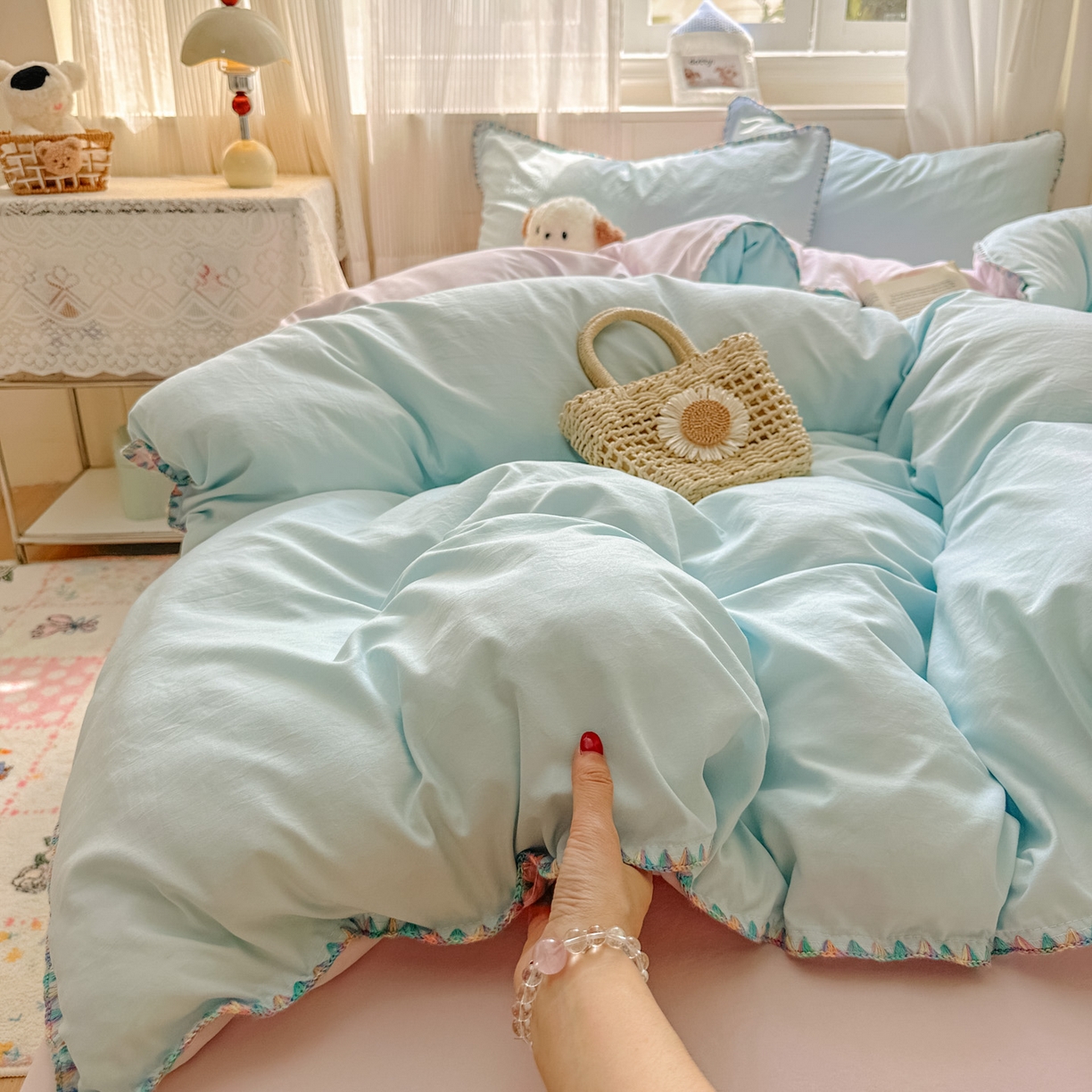 91家纺网 家纺一手货源 找家纺 冕悠家纺 2025新款A类七彩贝壳边水洗棉四件套 七彩-暮山紫云水蓝