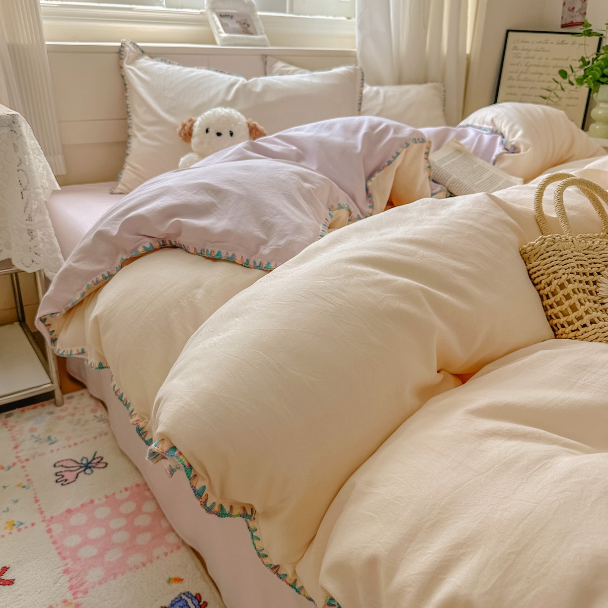 91家纺网 家纺一手货源 找家纺 冕悠家纺 2025新款A类七彩贝壳边水洗棉四件套 七彩-暮山紫芝士粉