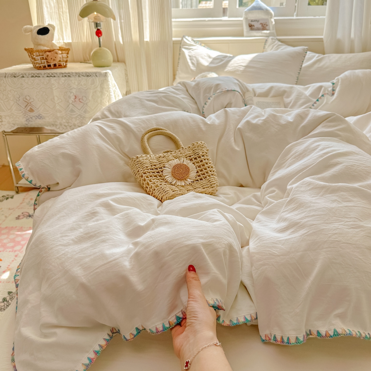 91家纺网 家纺一手货源 找家纺 冕悠家纺 2025新款A类七彩贝壳边水洗棉四件套 七彩-奶白