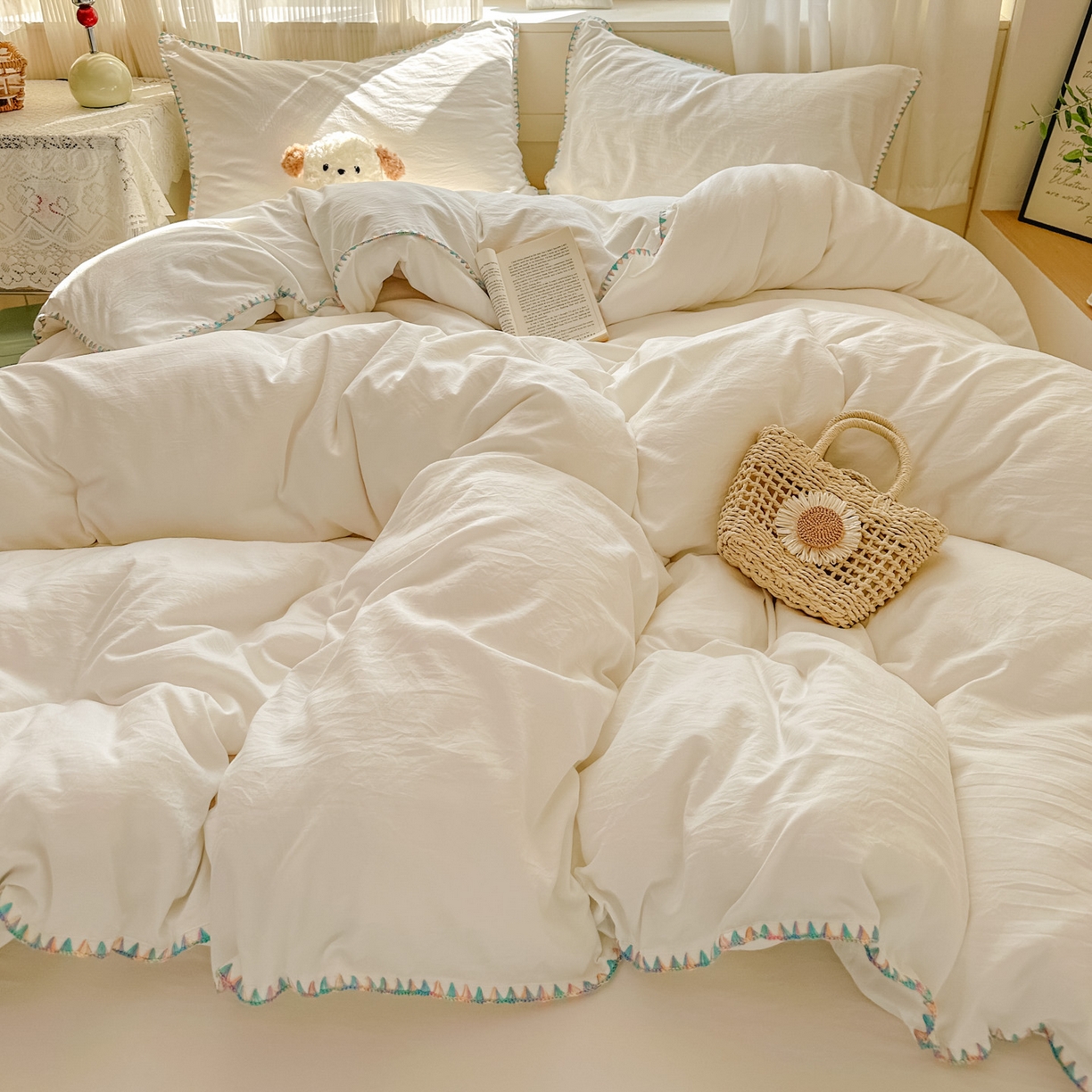 91家纺网 家纺一手货源 找家纺 冕悠家纺 2025新款A类七彩贝壳边水洗棉四件套 七彩-奶白