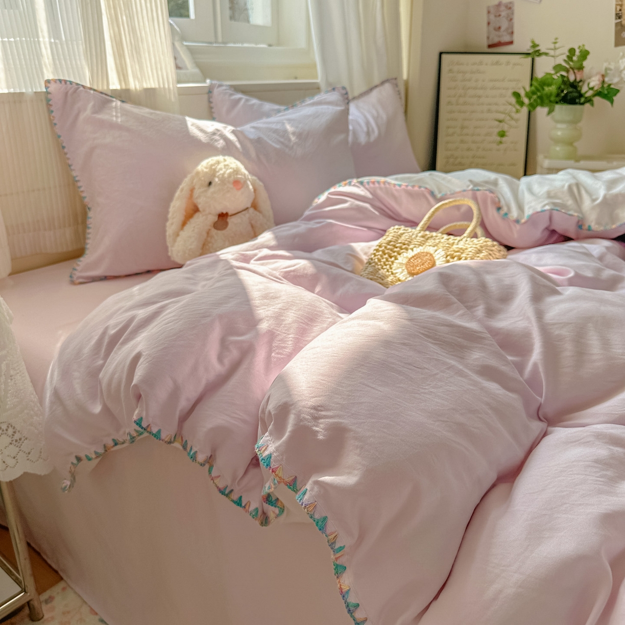 91家纺网 家纺一手货源 找家纺 冕悠家纺 2025新款A类七彩贝壳边水洗棉四件套 七彩-奶白暮山紫