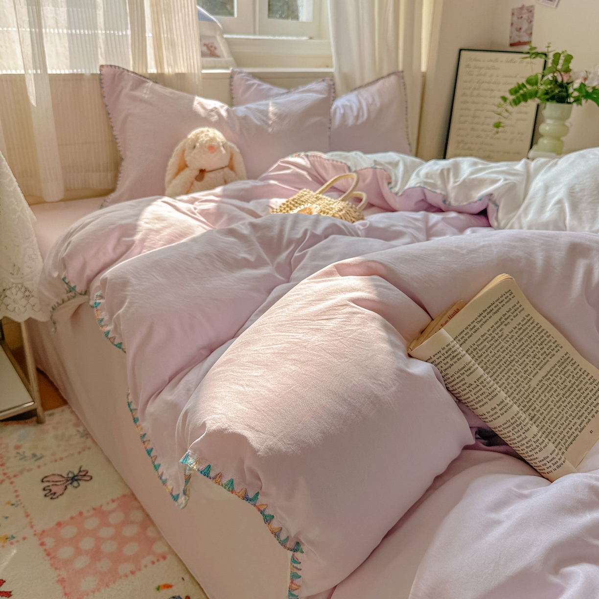 91家纺网 家纺一手货源 找家纺 冕悠家纺 2025新款A类七彩贝壳边水洗棉四件套 七彩-奶白暮山紫