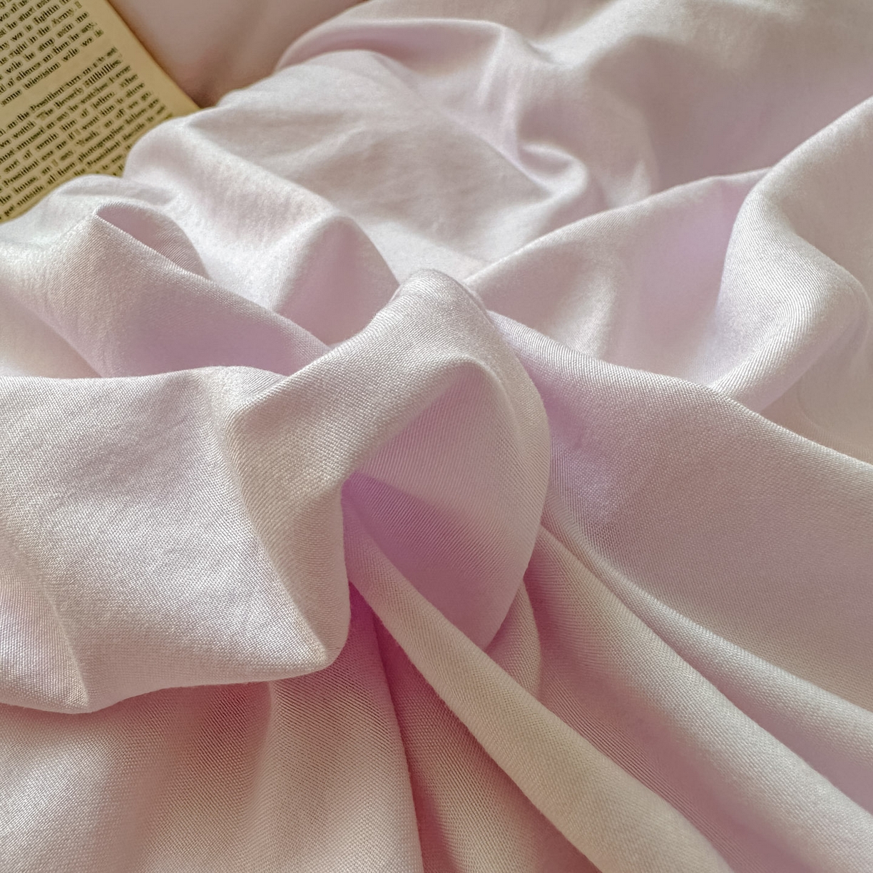 91家纺网 家纺一手货源 找家纺 冕悠家纺 2025新款A类七彩贝壳边水洗棉四件套 七彩-奶白暮山紫