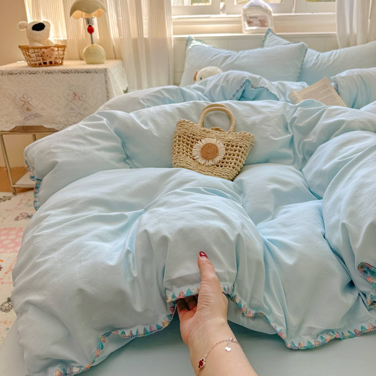 91家纺网 家纺一手货源 找家纺 冕悠家纺 2025新款A类七彩贝壳边水洗棉四件套 七彩-云水蓝