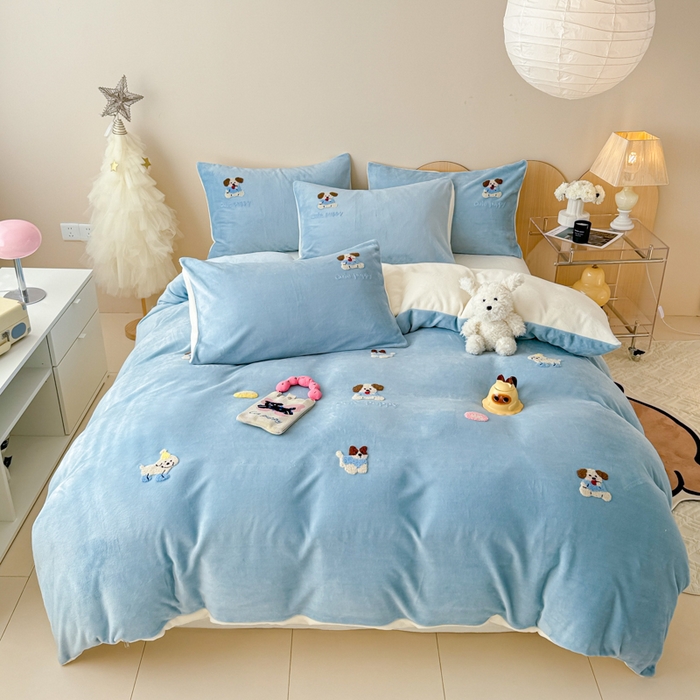 91家纺网 家纺一手货源 找家纺 （总）懒猫家纺 2025新款牛奶绒毛巾绣四件套