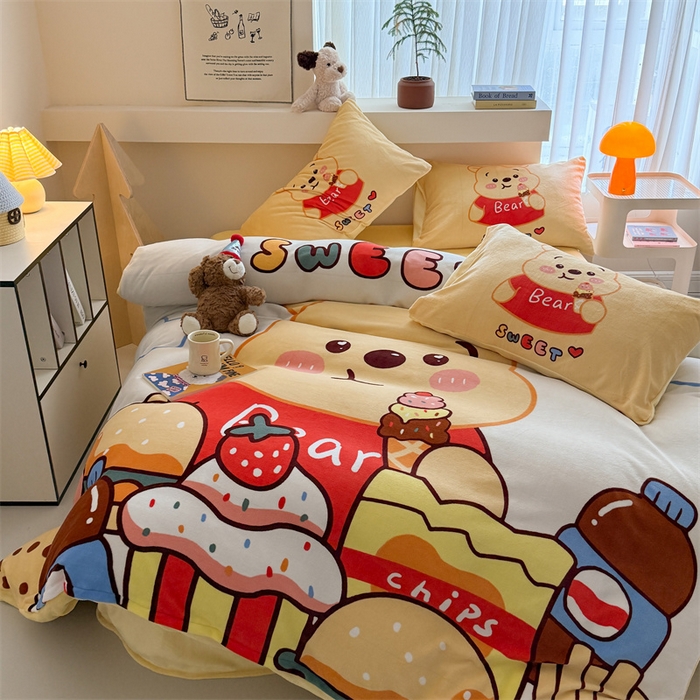 91家纺网 家纺一手货源 找家纺 茉保家纺 2025新款大板卡通加厚牛奶绒印花四件套 熊熊零食