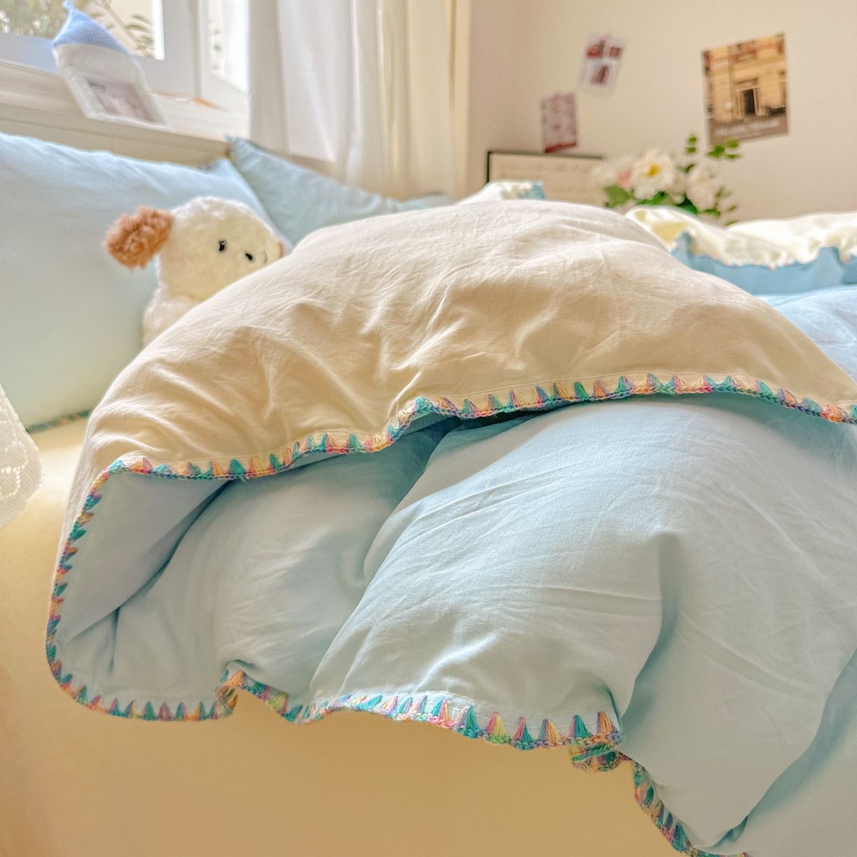 91家纺网 家纺一手货源 找家纺 冕悠家纺 2025新款A类七彩贝壳边水洗棉四件套 七彩-芝士云水蓝