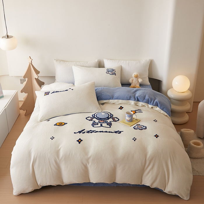 91家纺网 家纺一手货源 找家纺 （总）懒猫家纺 2025新款牛奶绒毛巾绣四件套