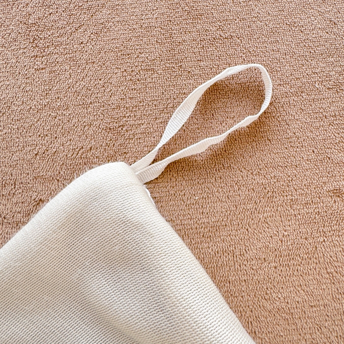 91家纺网 家纺一手货源 找家纺 懒猫家纺 2025新款牛奶绒毛巾绣四件套 公仔小兔