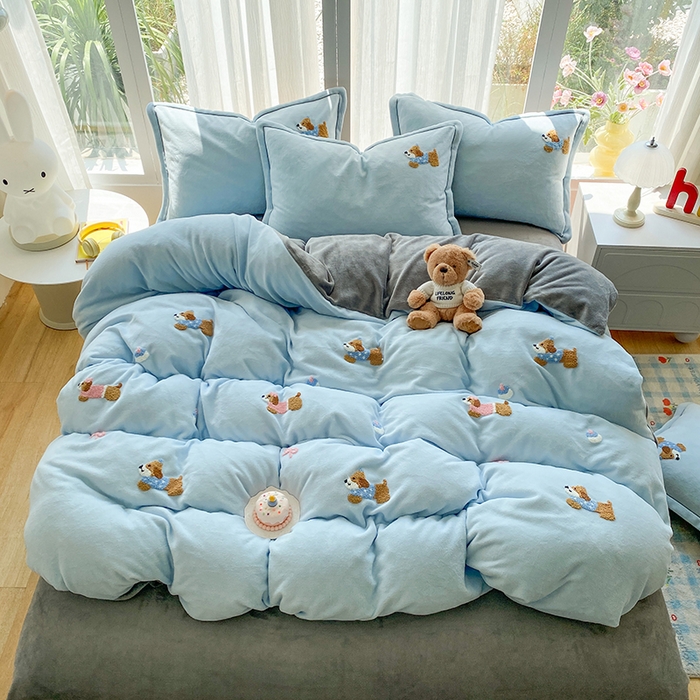 91家纺网 家纺一手货源 找家纺 （总）人人爱家纺 2025新款牛奶绒绣花四件套