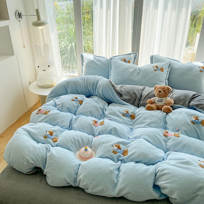 91家纺网 家纺一手货源 找家纺 （总）人人爱家纺 2025新款牛奶绒绣花四件套