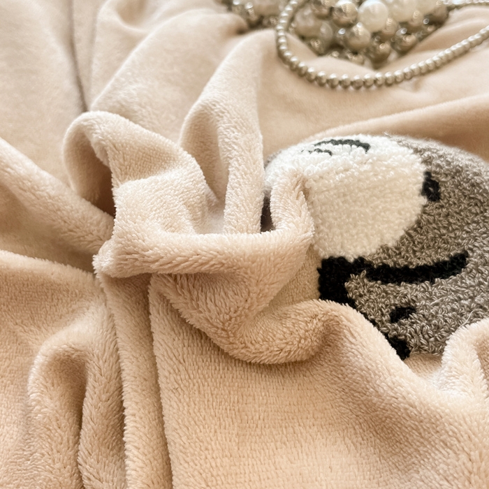 91家纺网 家纺一手货源 找家纺 懒猫家纺 2025新款牛奶绒毛巾绣四件套 狗仔派对