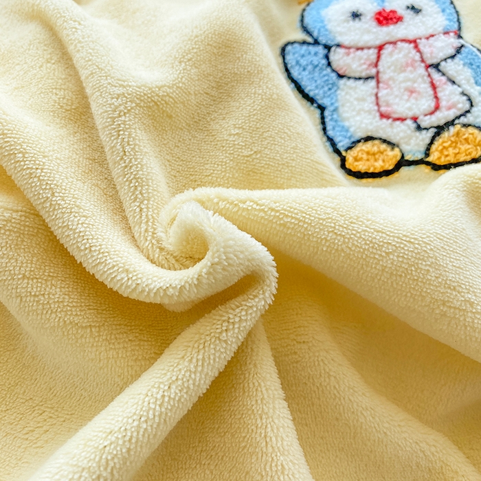 91家纺网 家纺一手货源 找家纺 人人爱家纺 2025新款牛奶绒绣花四件套 企鹅-奶黄