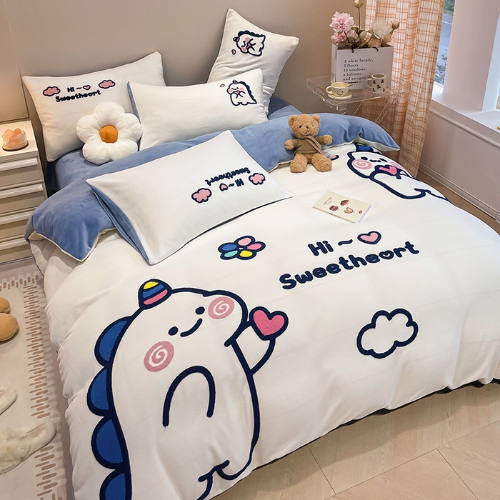 91家纺网 家纺一手货源 找家纺 懒猫家纺 2025新款牛奶绒毛巾绣四件套 萌宠