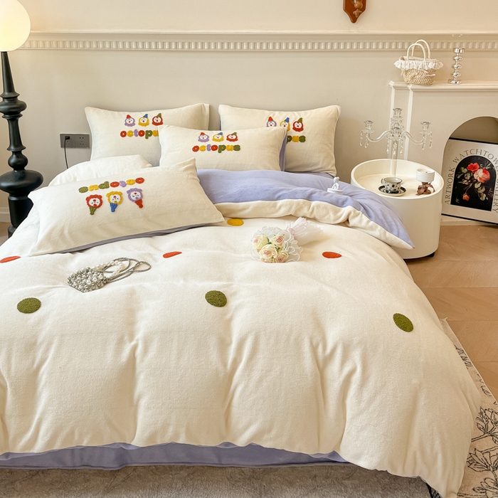 91家纺网 家纺一手货源 找家纺 懒猫家纺 2025新款牛奶绒毛巾绣四件套 五彩波点