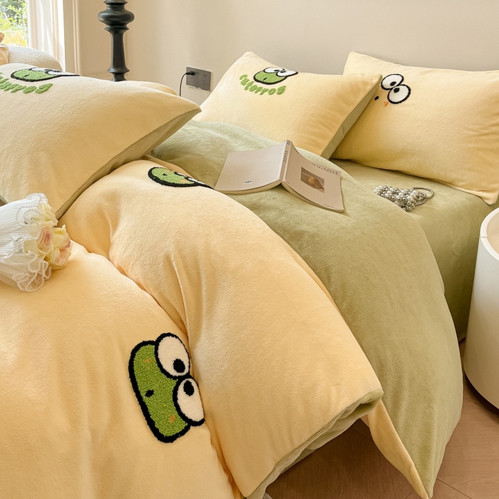 91家纺网 家纺一手货源 找家纺 懒猫家纺 2025新款牛奶绒毛巾绣四件套 小青蛙