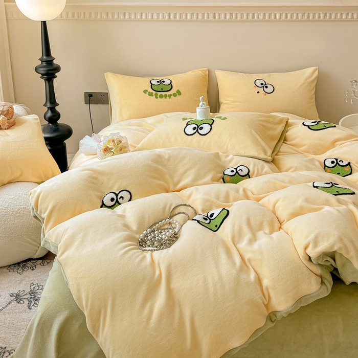 91家纺网 家纺一手货源 找家纺 懒猫家纺 2025新款牛奶绒毛巾绣四件套 小青蛙