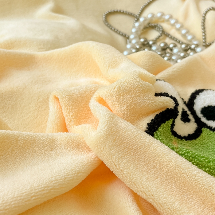 91家纺网 家纺一手货源 找家纺 懒猫家纺 2025新款牛奶绒毛巾绣四件套 小青蛙