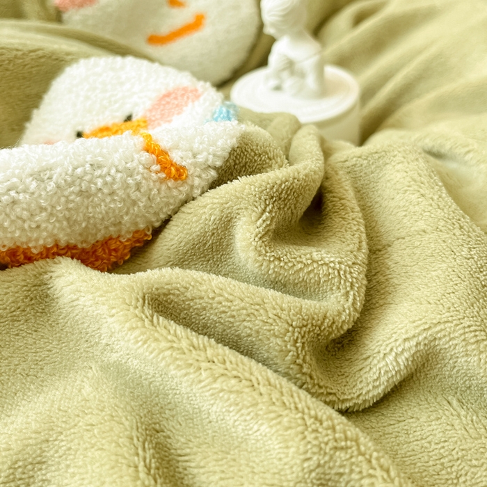91家纺网 家纺一手货源 找家纺 懒猫家纺 2025新款牛奶绒毛巾绣四件套 小鸭丫