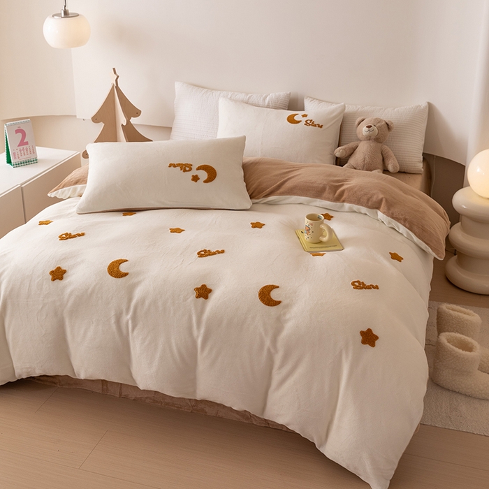 91家纺网 家纺一手货源 找家纺 懒猫家纺 2025新款牛奶绒毛巾绣四件套 星月