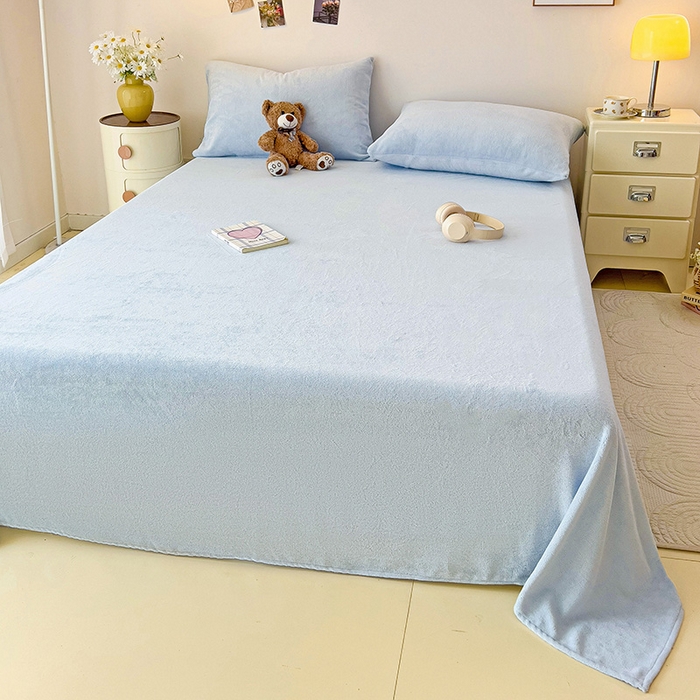 91家纺网 家纺一手货源 找家纺 （总）芷凡家纺 2025新款A类牛奶绒纯色条纹格子床单