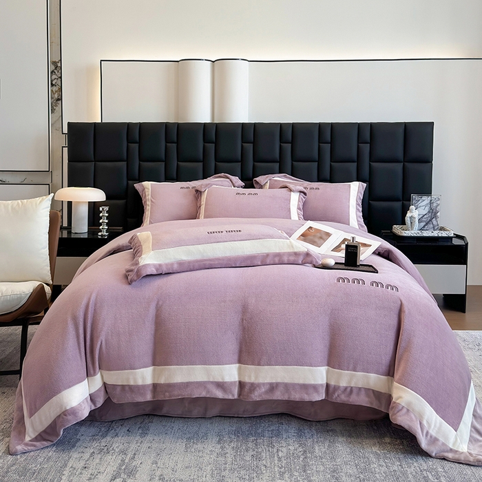 91家纺网 家纺一手货源 找家纺 （总）懒猫家纺 2025新款轻奢拼接牛奶绒四件套-缪斯