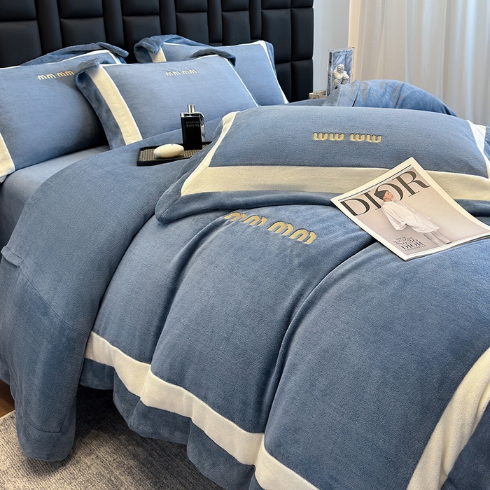 91家纺网 家纺一手货源 找家纺 懒猫家纺 2025新款轻奢拼接牛奶绒四件套-缪斯 缪斯-海珀蓝