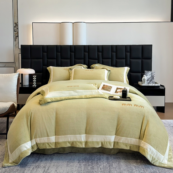 懒猫家纺 2025新款轻奢拼接牛奶绒四件套-缪斯 缪斯-蕉黄绿