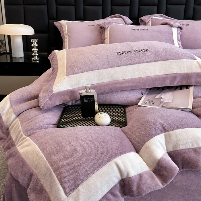 91家纺网 家纺一手货源 找家纺 懒猫家纺 2025新款轻奢拼接牛奶绒四件套-缪斯 缪斯-芋米露