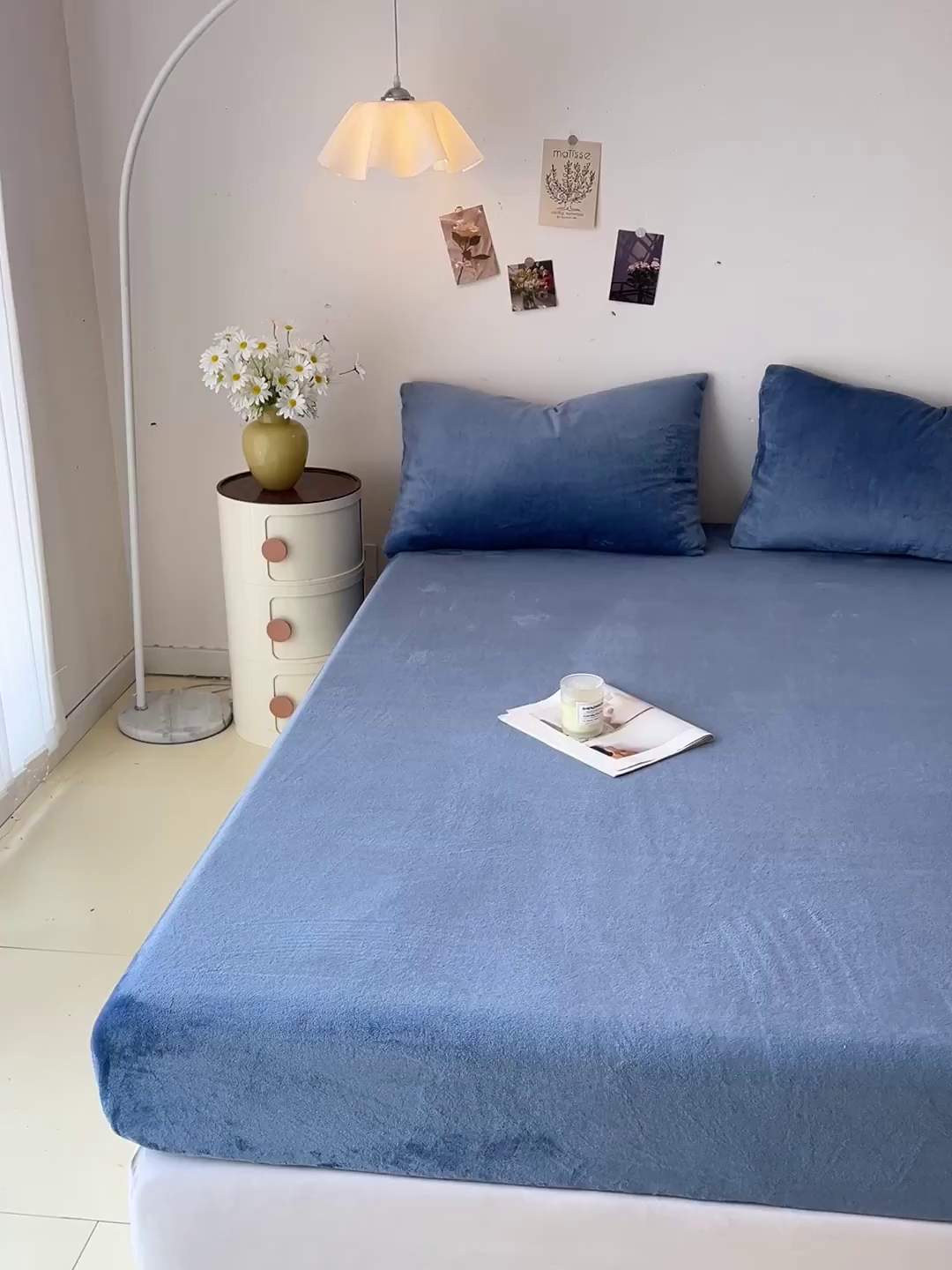 91家纺网 家纺一手货源 找家纺 芷凡家纺 2025新款A类牛奶绒纯色条纹格子床单 牛奶绒床单-宝蓝