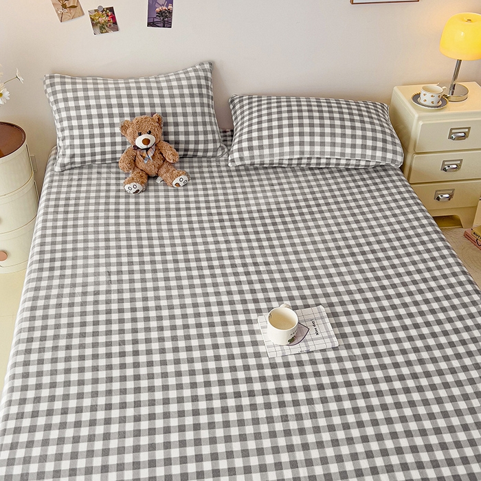 91家纺网 家纺一手货源 找家纺 芷凡家纺 2025新款A类牛奶绒纯色条纹格子床单 牛奶绒床单-灰格