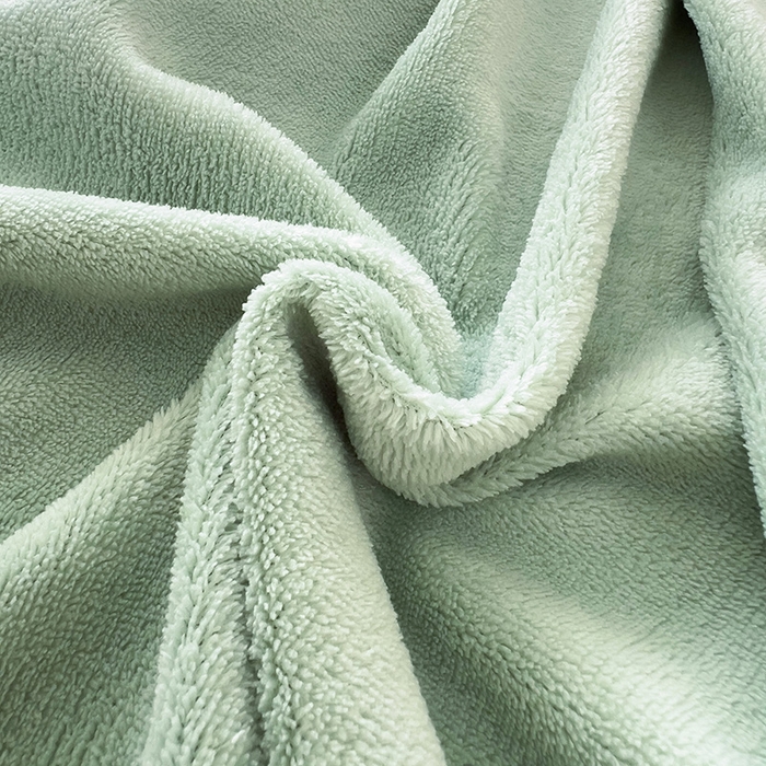 91家纺网 家纺一手货源 找家纺 芷凡家纺 2025新款A类牛奶绒纯色条纹格子床单 牛奶绒床单-藻绿