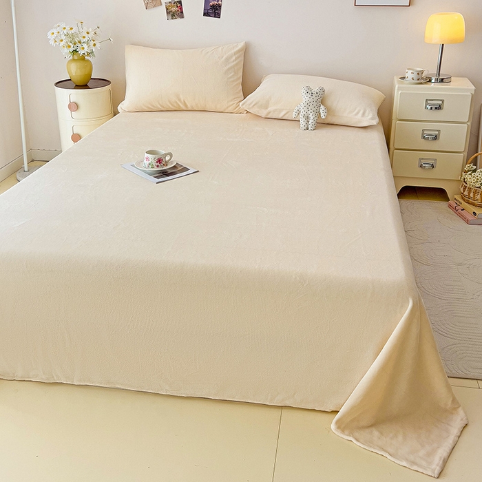 91家纺网 家纺一手货源 找家纺 芷凡家纺 2025新款A类牛奶绒纯色条纹格子床单 牛奶绒床单-芝士