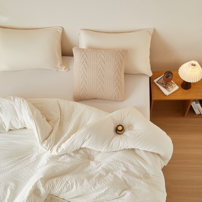 91家纺网 家纺一手货源 找家纺 大彩家居 2025新款A类亲肤泡泡纱棉花被被子被芯 白色