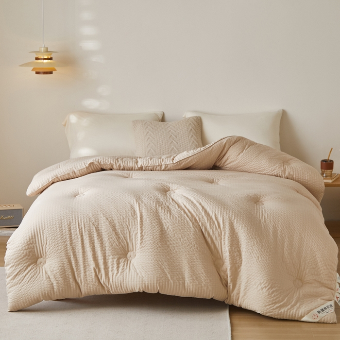 91家纺网 家纺一手货源 找家纺 大彩家居 2025新款A类亲肤泡泡纱棉花被被子被芯 咖色